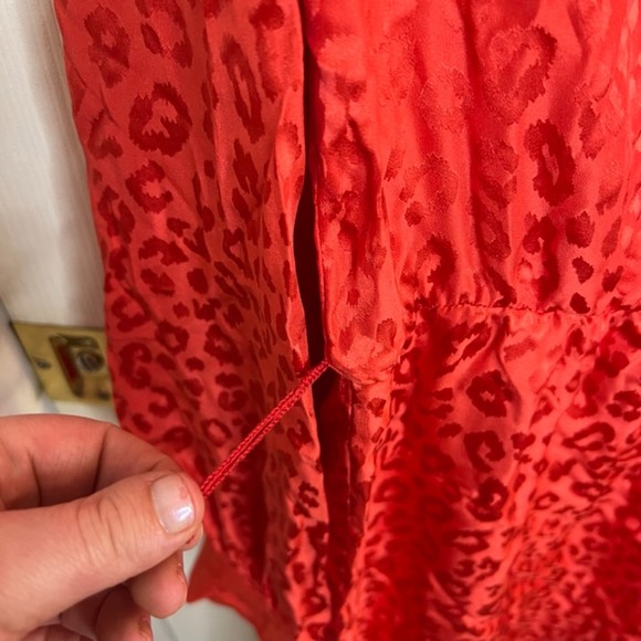 Trina Turk 100% Silk Satin Cheetah Print Red Long Sleeve Dress Size 10 - Picture 7 of 11